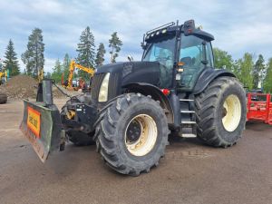 New Holland TG285, Traktorit