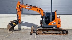 DOOSAN DX140LCR-5, Crawler excavators