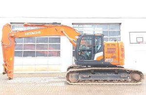 HITACHI ZX225USLC-7  -TULOSSA-