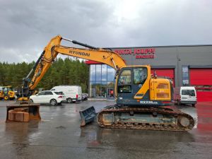 HYUNDAI HX235 LCR / Engcon, 2 kauhaa, 3D-laite, Rasvari,