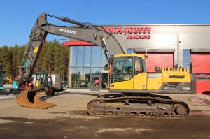 VOLVO EC 300 D L / Pyörittäjä, Leica 3D, Kuokkakauha, YM