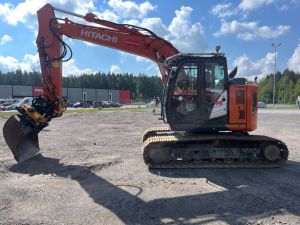 HITACHI ZX 135 US-6