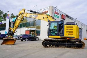 CAT 320 EL RR PYÖRITTÄJÄLLÄ