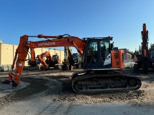 Hitachi ZX 135