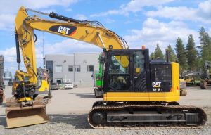 CAT 325FLCR PYÖRITTÄJÄLLLÄ