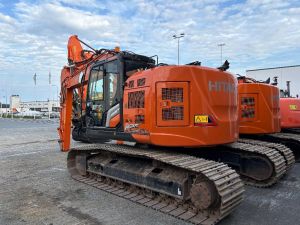 Hitachi ZX225USLC-7