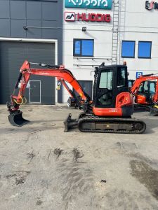 Kubota U48-4 PYÖRITTÄJÄLLÄ