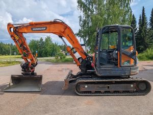 Doosan DX 80 R / Pyörittäjä, Kauha, Rasvari, Tulossa!