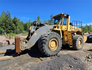 VOLVO L330E, rasvari