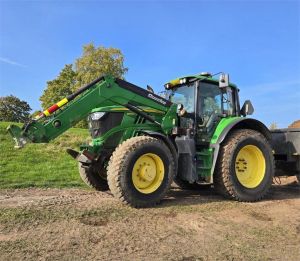 JOHN DEERE 6155M, Tractors