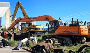 DOOSAN DX300LC pitkäpuomi, Scanlaser, kauha, Crawler excavators