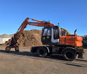 FIAT-HITACHI EX135W, Crawler excavators