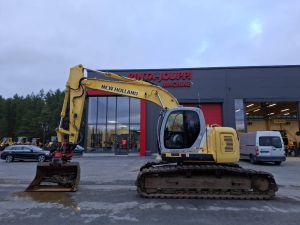 NEW HOLLAND E 200 SR LC / Pyörittäjä, Lämmitin, Luiskakauha!, Crawler excavators