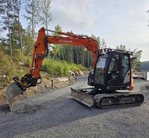 HITACHI ZX85US, Engcon, rasvari, Midi excavators 7t - 12t