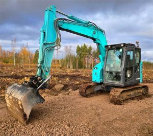 KOBELCO SK75 SR-7, kallistuva liitin, kauha, Midi excavators 7t - 12t