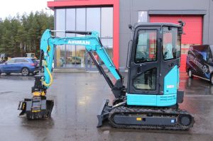 AIRMAN AX 26 U-7 / Engcon, 3 kauhaa, Takuu 12kk, Mini-excavators < 7t