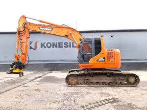 Doosan DX235LCR PYÖRITTÄJÄLLÄ