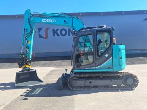 Kobelco SK75SR-3E PYÖRITTÄJÄLLÄ