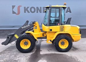 Volvo L35G TALVIRENKAILLA