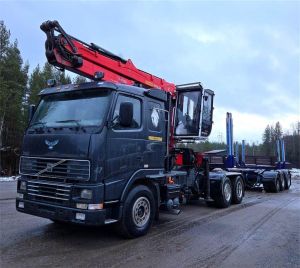 VOLVO FH12 420 puoliperävaunuyhdistelmä nosturilla