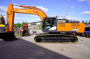 Hitachi ZX350LC-6 UUSI ALAKERTA