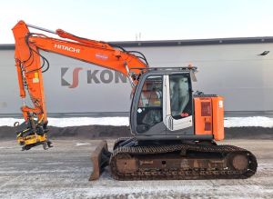 Hitachi ZX135US-3 PYÖRITTÄJÄLLÄ