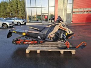 Polaris 850 SWITCHBACK ASSAULT 146 / Myyty, Sold