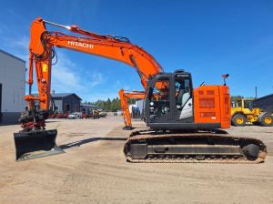 Hitachi ZX225USLC-5 PYÖRITTÄJÄ+PIHDIT YM.