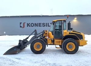 VOLVO L50F  VÄHÄN AJETTU