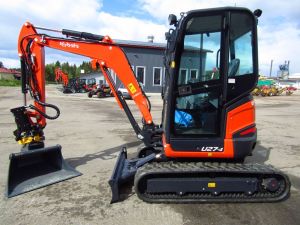 Kubota U27-4 UUSI, PYÖRITTÄJÄLLÄ