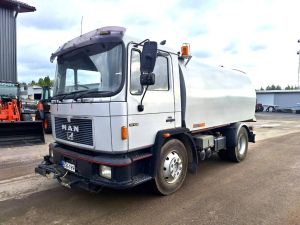 MAN 14.152F/320 IMULAKAISUAUTO, Broom draks