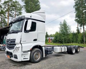 MERCEDES-BENZ Actros 2858 6x2, 4-axlig