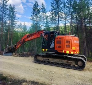 Hitachi ZX225 USLC, Telakaivukoneet