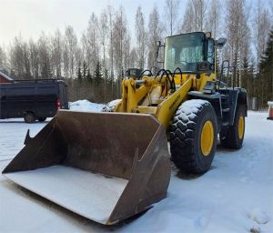 Komatsu WA320, kauha, rasvari, Pyöräkuormaajat