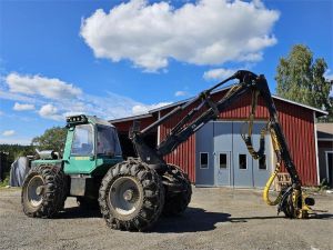 ProSilva 810 ässä, Harvesterit