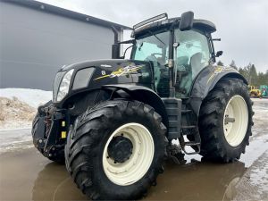 NEW HOLLAND T 7070 AC