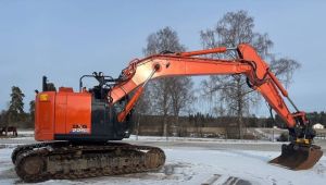 Hitachi ZX 225 US LC-6 / Engcon, Kauha, Rasvari, Tulossa!