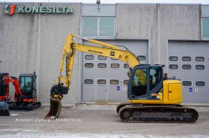 New Holland E140CSR PYÖRITTÄJÄLLÄ