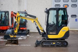 Yanmar SV18 PYÖRITTÄJÄLLÄ