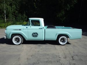 FORD F 100, Пикапы