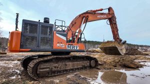 HITACHI ZX530LCH-7, Гусеничные экскаваторы