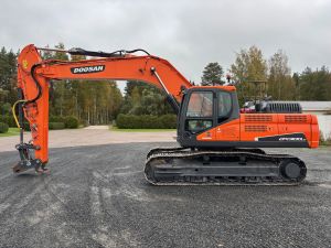 DOOSAN DX300LC-5 + VASARA- JA PYÖRITYSHYDRAULIIKKA + RASVARI + LÄMMITIN + NTP30, Telakaivukoneet