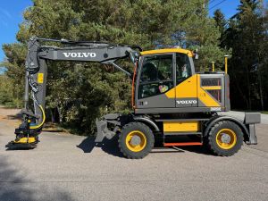 VOLVO EWR150E + RASVARI + LÄMMITIN + PROBO EC219 PIHDILLÄ + NOVATON 3D + S60, Hjulburna grävmaskiner