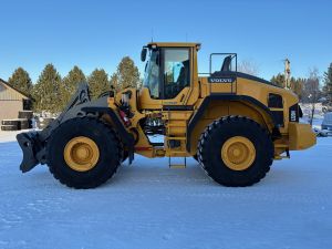 VOLVO L220H + PIKALIITIN + LISÄHYDRAULIIKKA + CDC + LISÄVASTAPAINO + LOADMASTER VAAKA, Hjullastare