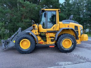 VOLVO L60H PITKÄAISA + PIKALIITIN + LISÄHYDRAULIIKKA + BSS + RASVARI + LISÄVASTAPAINO