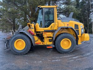 VOLVO L60H2 + PIKALIITIN + KAHDET LISÄHYDRAULIIKAT + BSS + CDC + LOCK-UP + LISÄVASTAP, Hjullastare