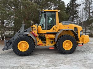 VOLVO L90H + PIKALIITIN + LISÄHYDRAULIIKKA + BSS + CDC + RASVARI + ILMASTOINTI, Wheel loaders